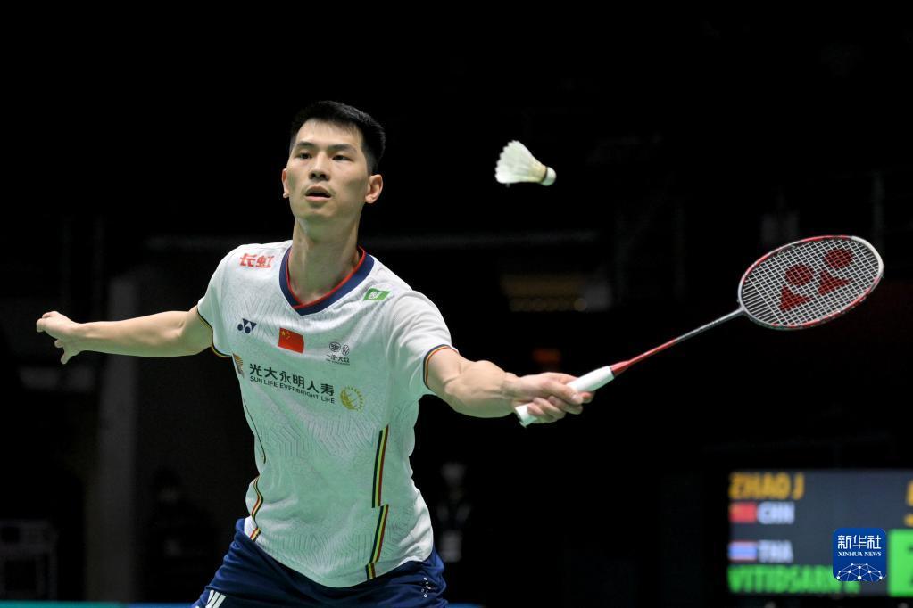 这让他在球 这让他在球