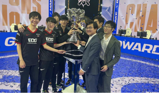 缝线移位尾 缝线移位尾